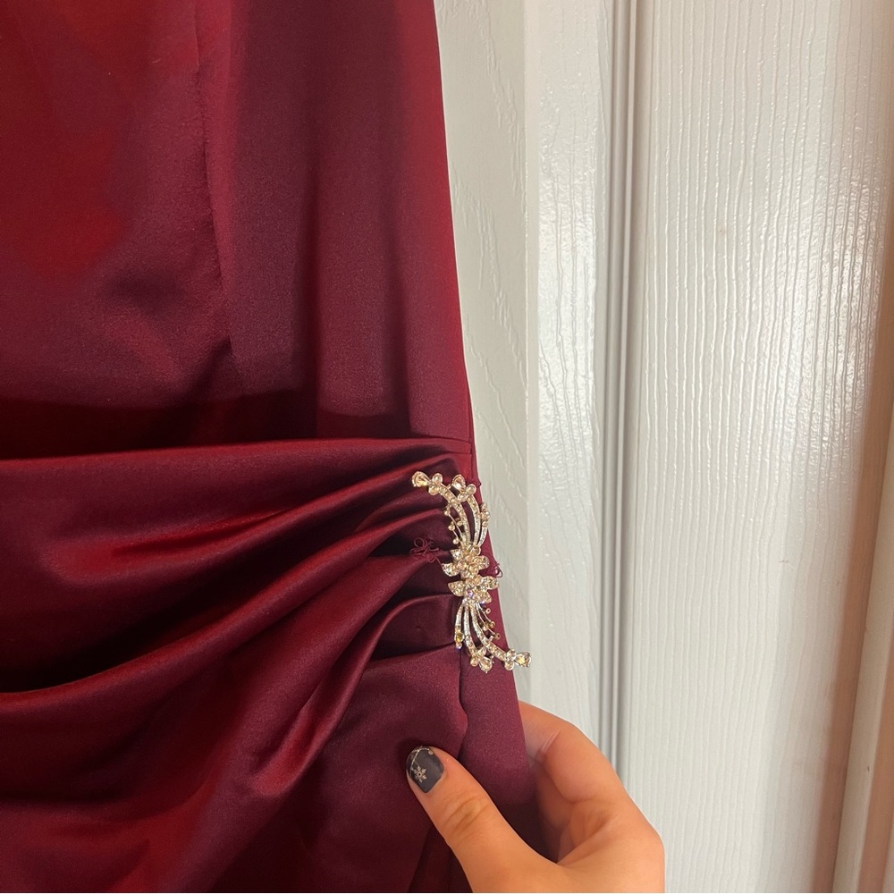 David’s Bridal Formal Wedding Prom Bridesmaid Strapless Burgundy Dress Size 10 - Picture 2 of 7